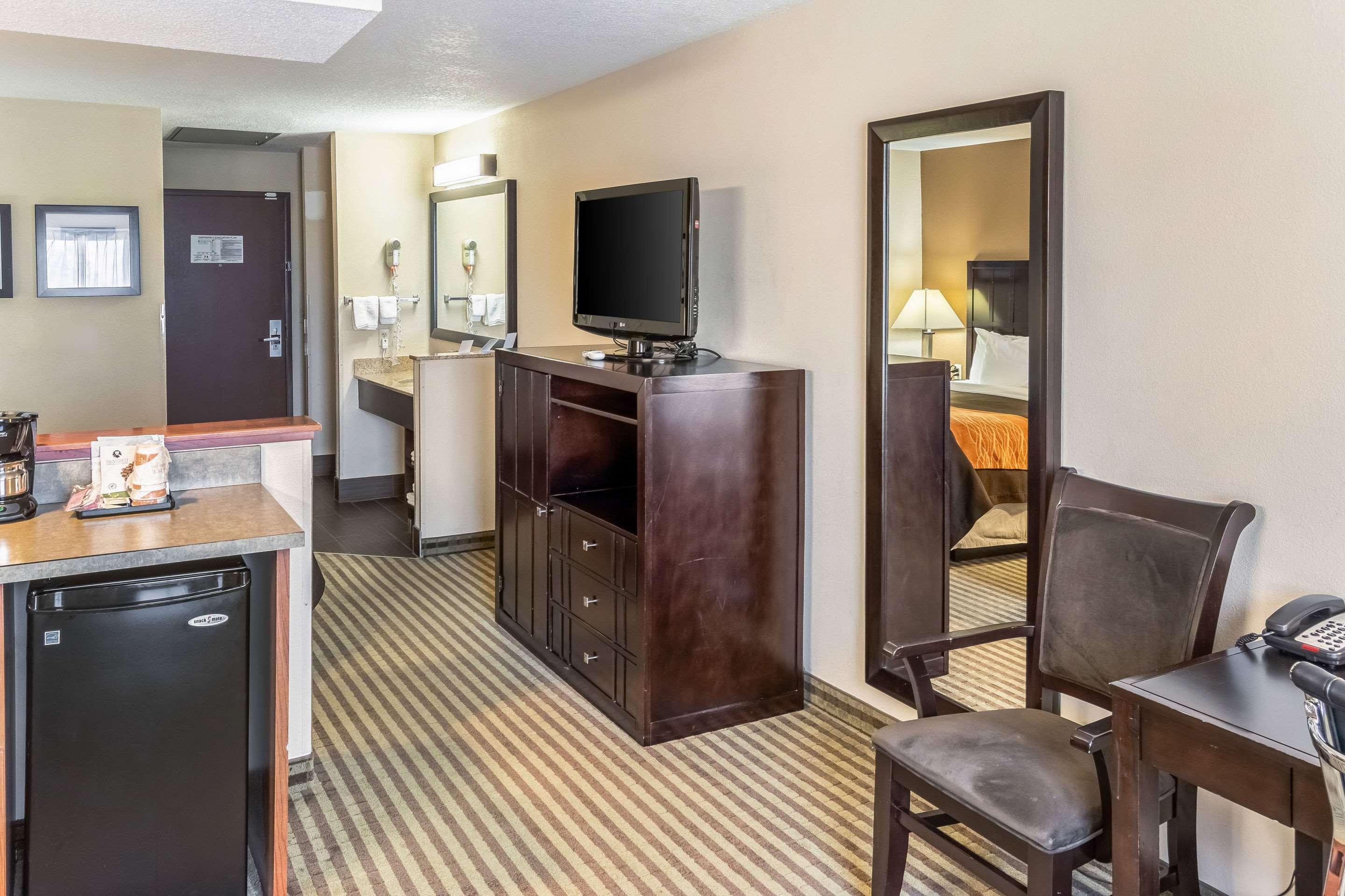 Comfort Near I-84 And I-205 Hotel 3*