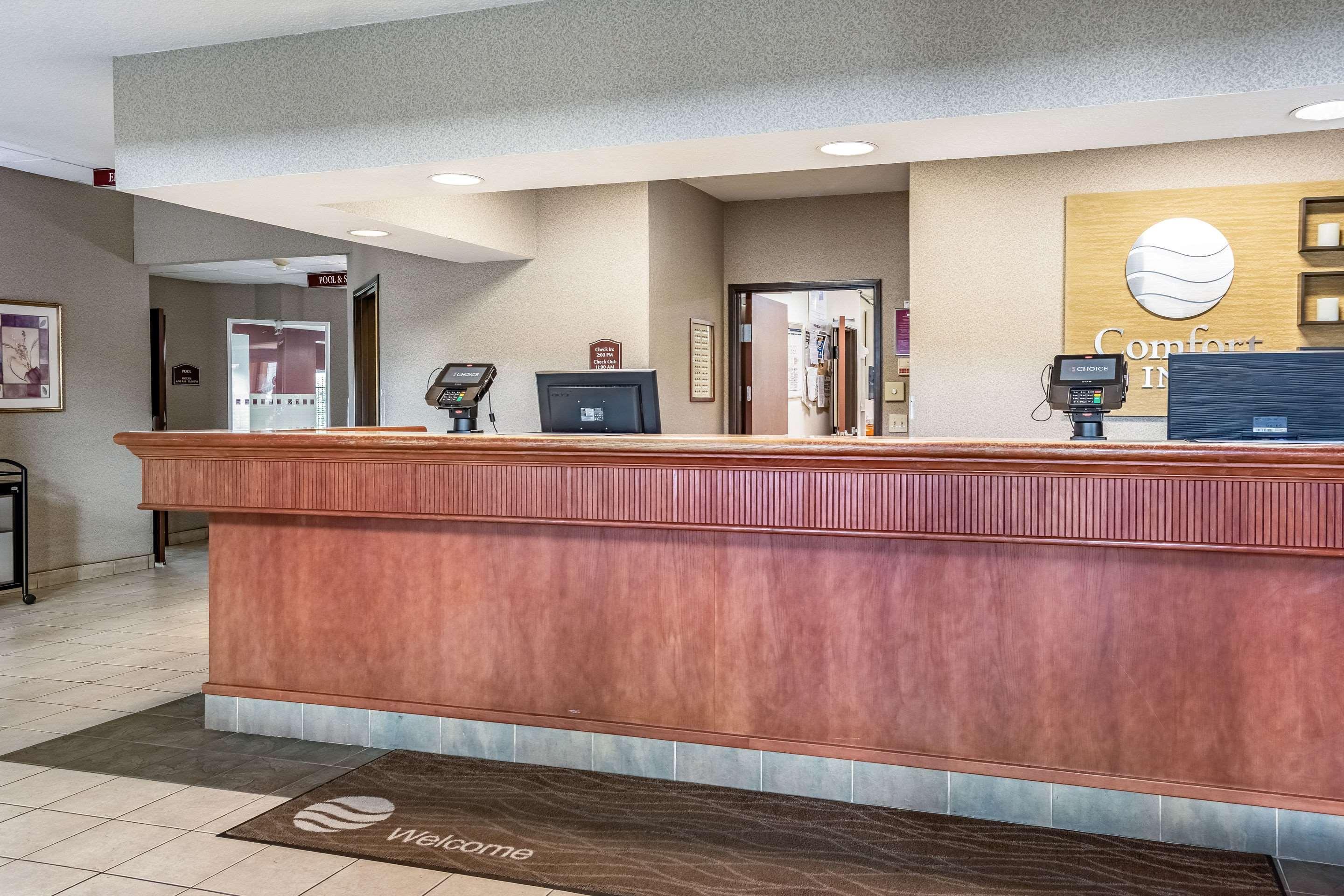 Hotel Comfort Near I-84 And I-205