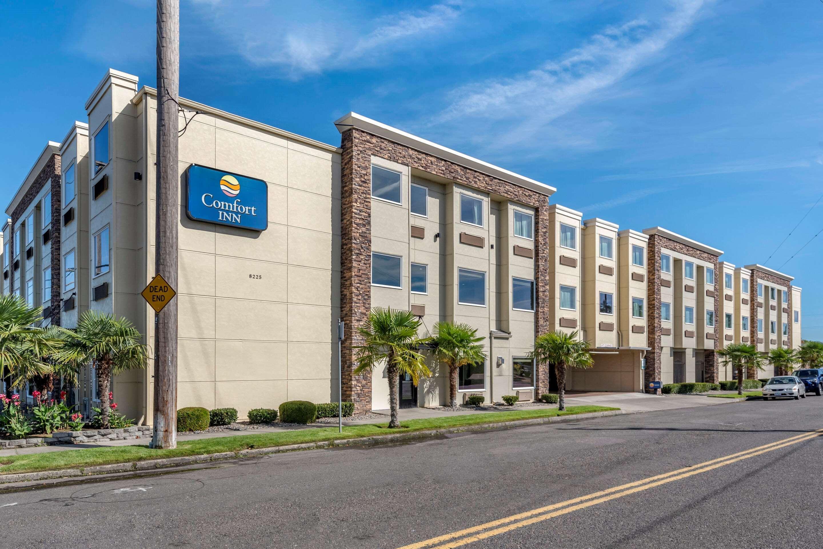 Hotel Comfort Near I-84 And I-205